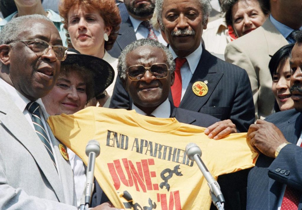 Anti-Apartheid Activist And Nobel Peace Prize Winner Desmond Tutu Dies 3 Desmond Tutu 2